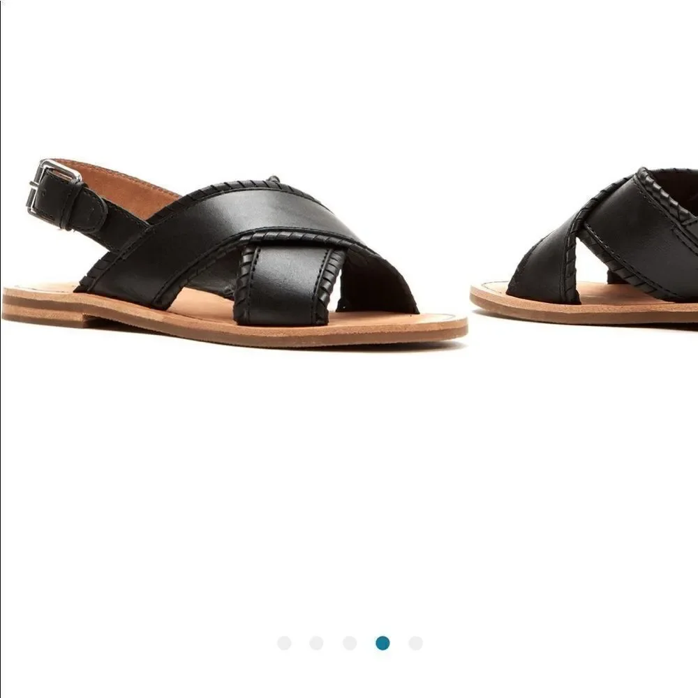 💥Frye Women’s leather feather criss cross black sandal size 7,5 NIB